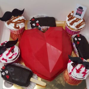 Red Heart Pinata Combo Box