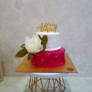 Classic Red & White Cake