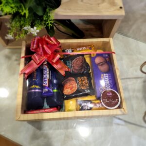 Chocolate & Grooming Gift Hamper
